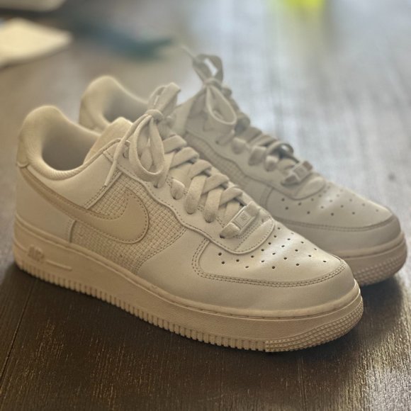 Nike Wmns Air Force 1 07 Ess Cross Stitch Shoes - Picture 2 of 3